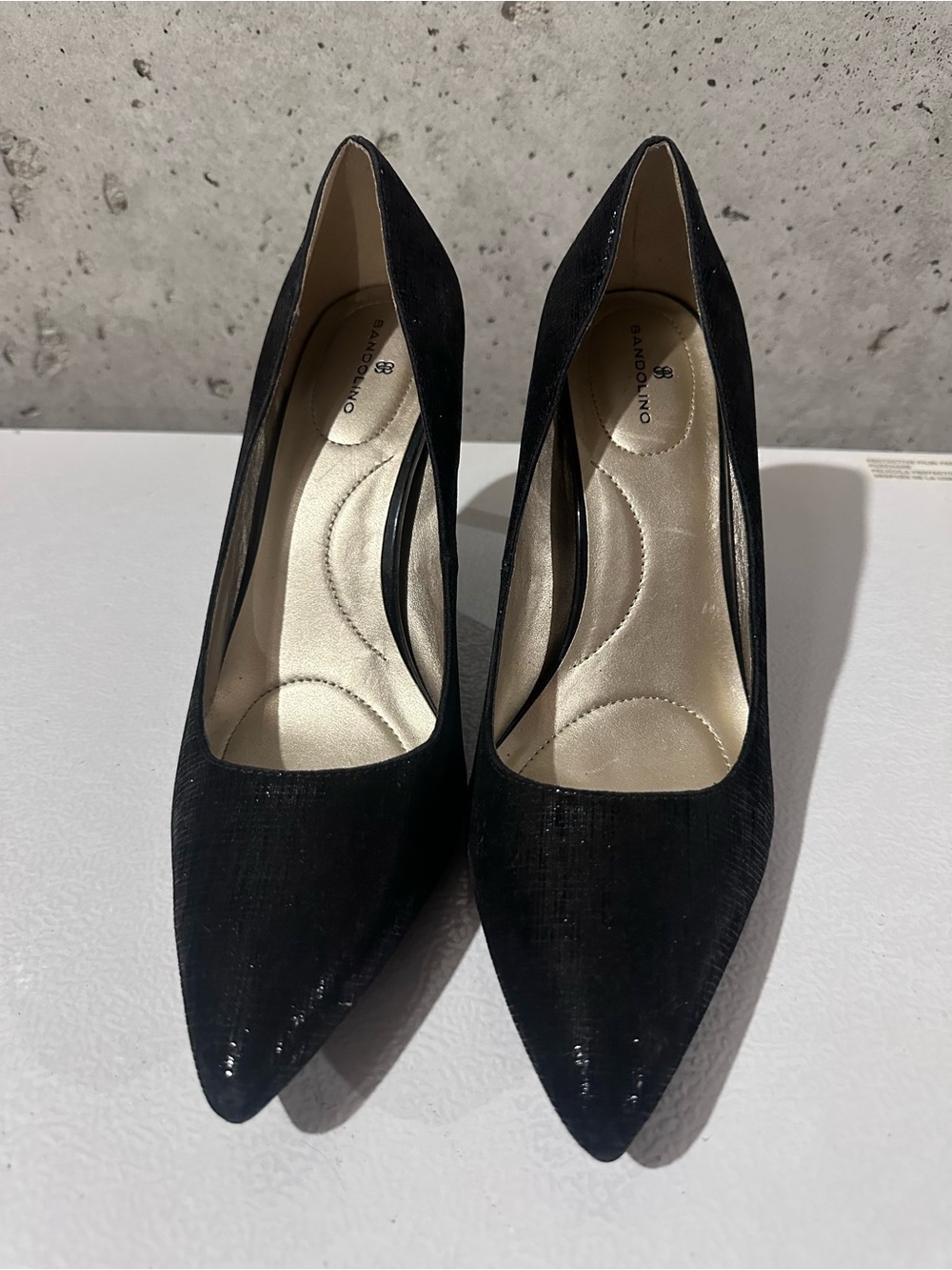 Bandolino Black Pointed Toe Pumps